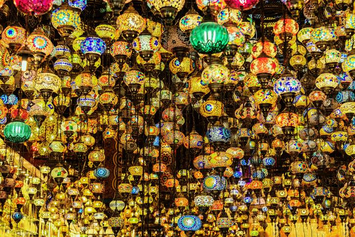 The communication market in the Emirates: trends and opportunities
