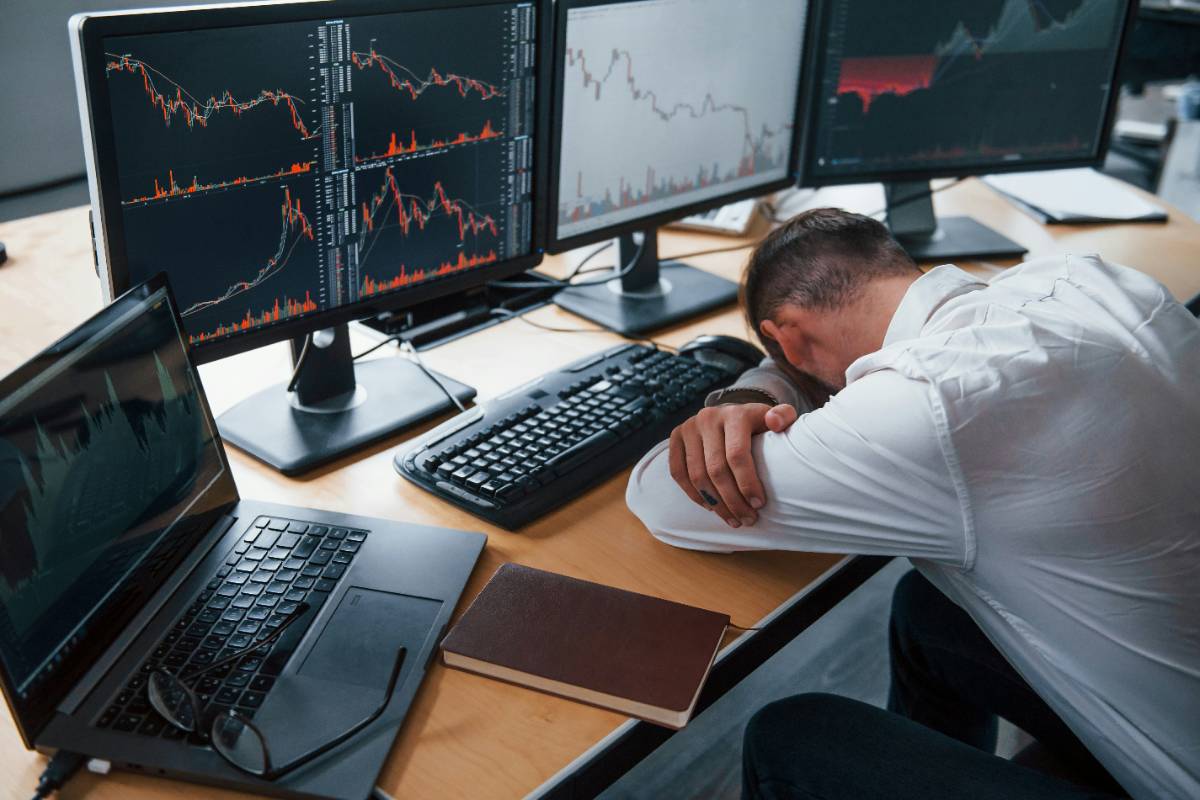 Qu’est-ce que la fatigue informationnelle, nouvelle donne qui épuise les salariés ?