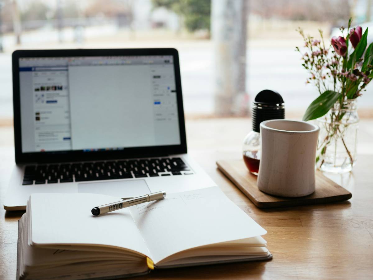 Analyse du marché des Assistantes de Direction (Executive Assistant)