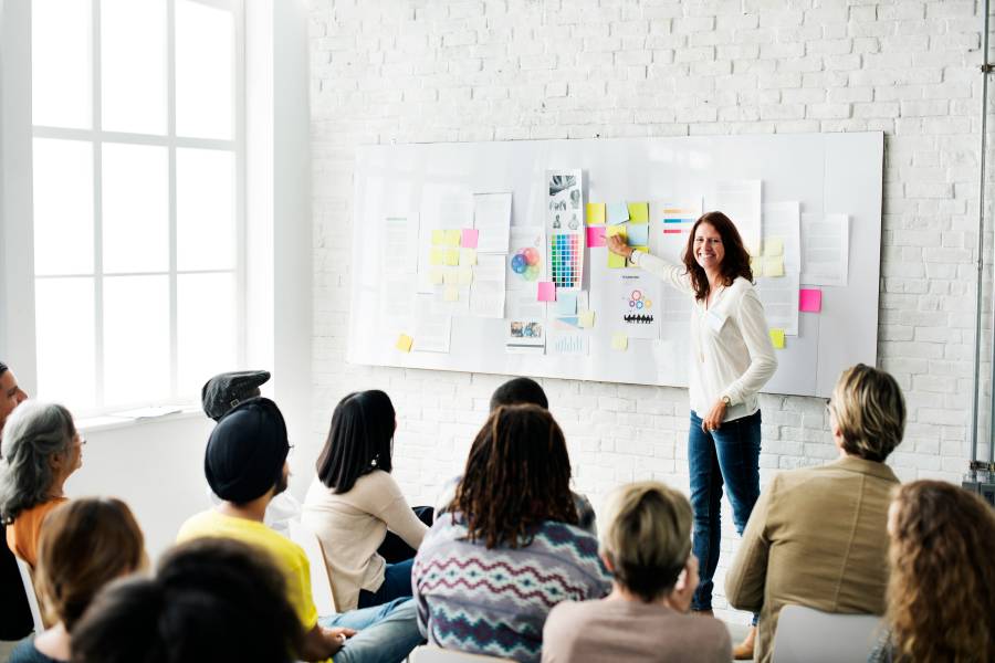 Mushroom, Cabinet de recrutement, chasseurs de têtes, chasseur de tête, communication, marketing, digital, innovation, technologie, Vivatech, agence, annonceur, Start up, agences, annonceurs, web, design, création, direction artistique, directeur de création, expérience, Paris, Dubai, UAE, Moyen Orient, luxe, mode, grande distribution, banque, assurance, finance, retail, coaching, management de transition